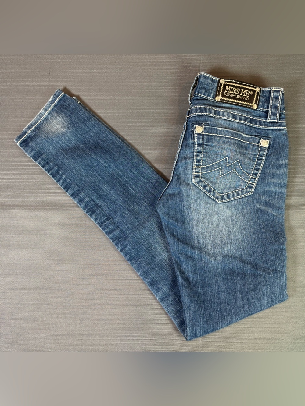 Miss Me Jeweled Pocket Skinny Jeans Size 26 Medium Wash Rhinestone Denim